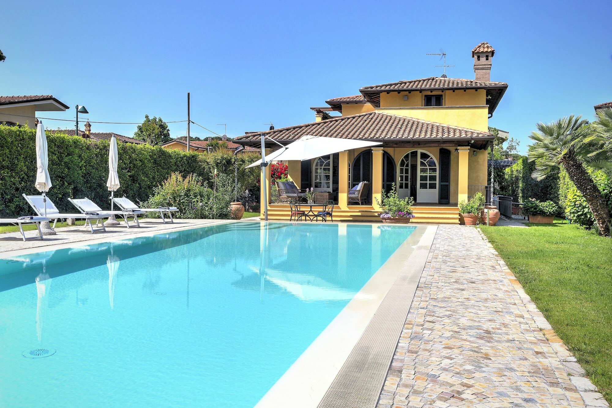 Relais Di Alice- Adults Only Bed & Breakfast Forte dei Marmi Bagian luar foto